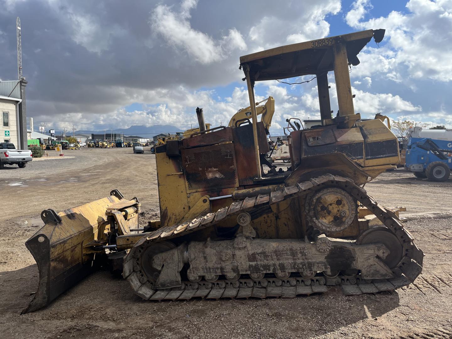 ./imagenes/INVOICE/2019/17247/TOPADOR FRONTAL CATERPILLAR D5M (8).JPG